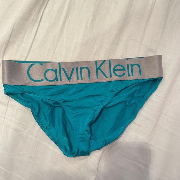 Underwear - Picture 1 of 2